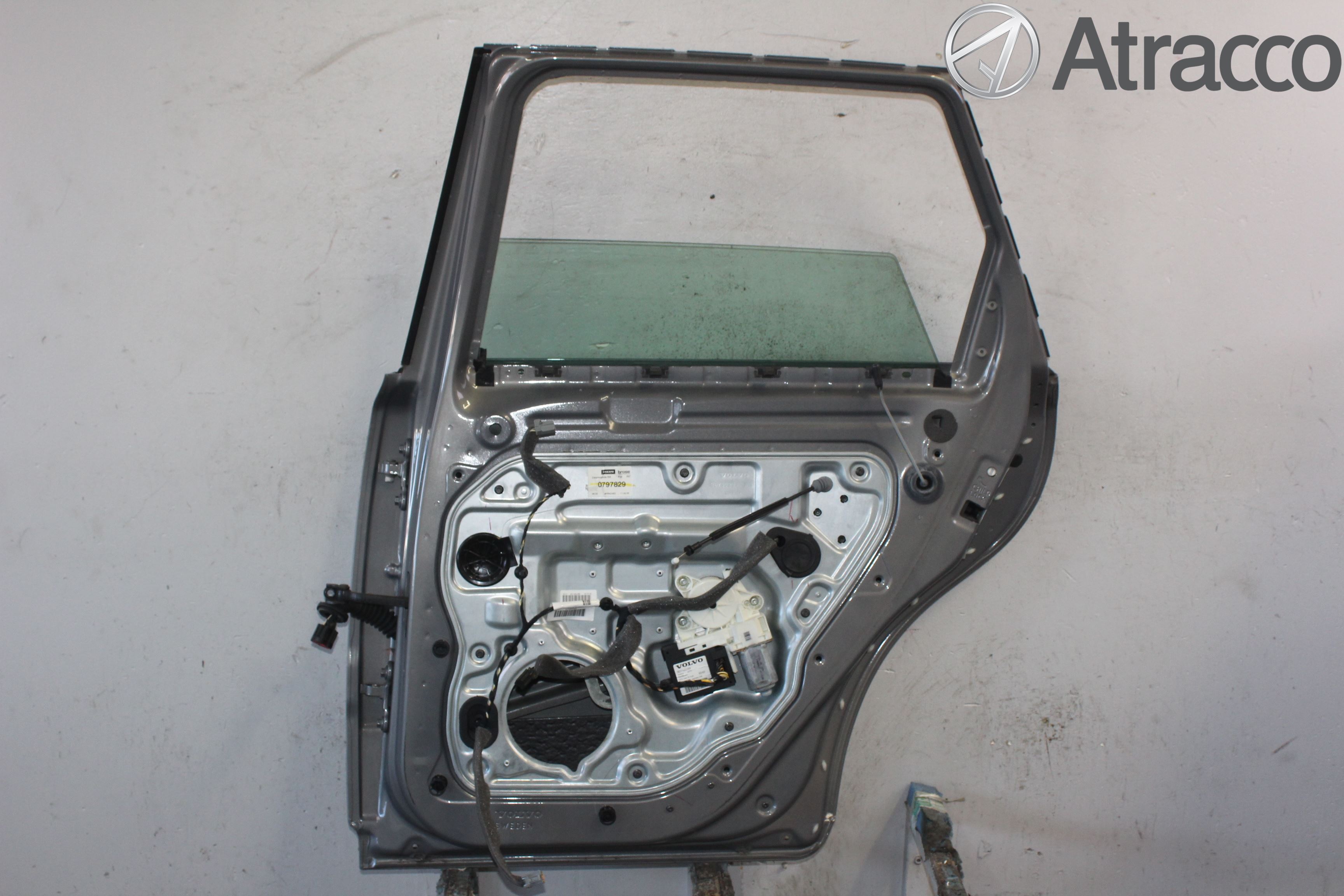 Volvo V50 04-07 Dörr Bak Höger