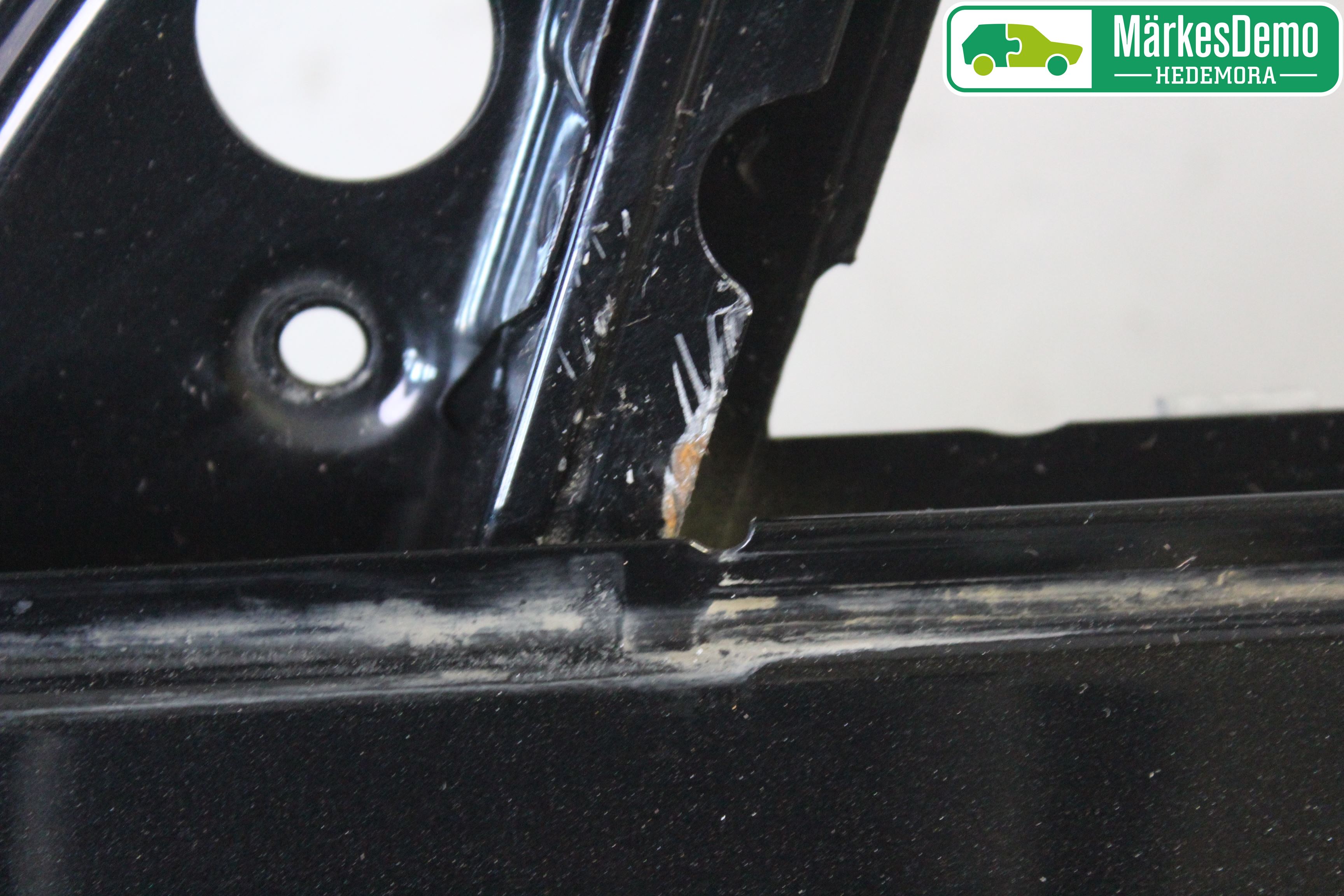 BMW 5 E60/61 Sed/Tou 02-10 Dörr Fram Vänster