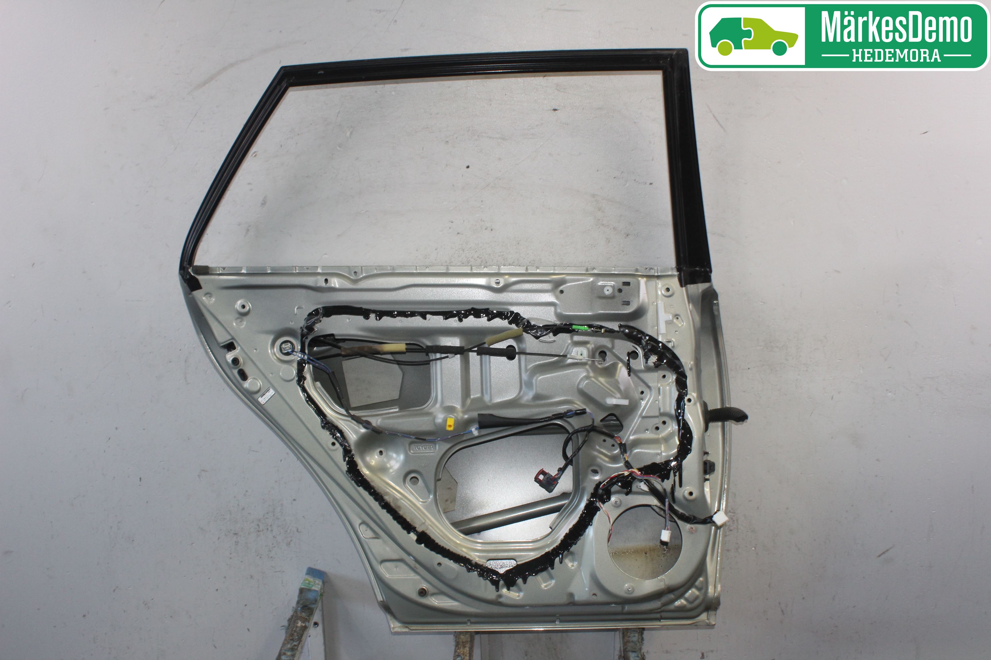 Toyota AVENSIS 07-08 Dörr Bak Vänster