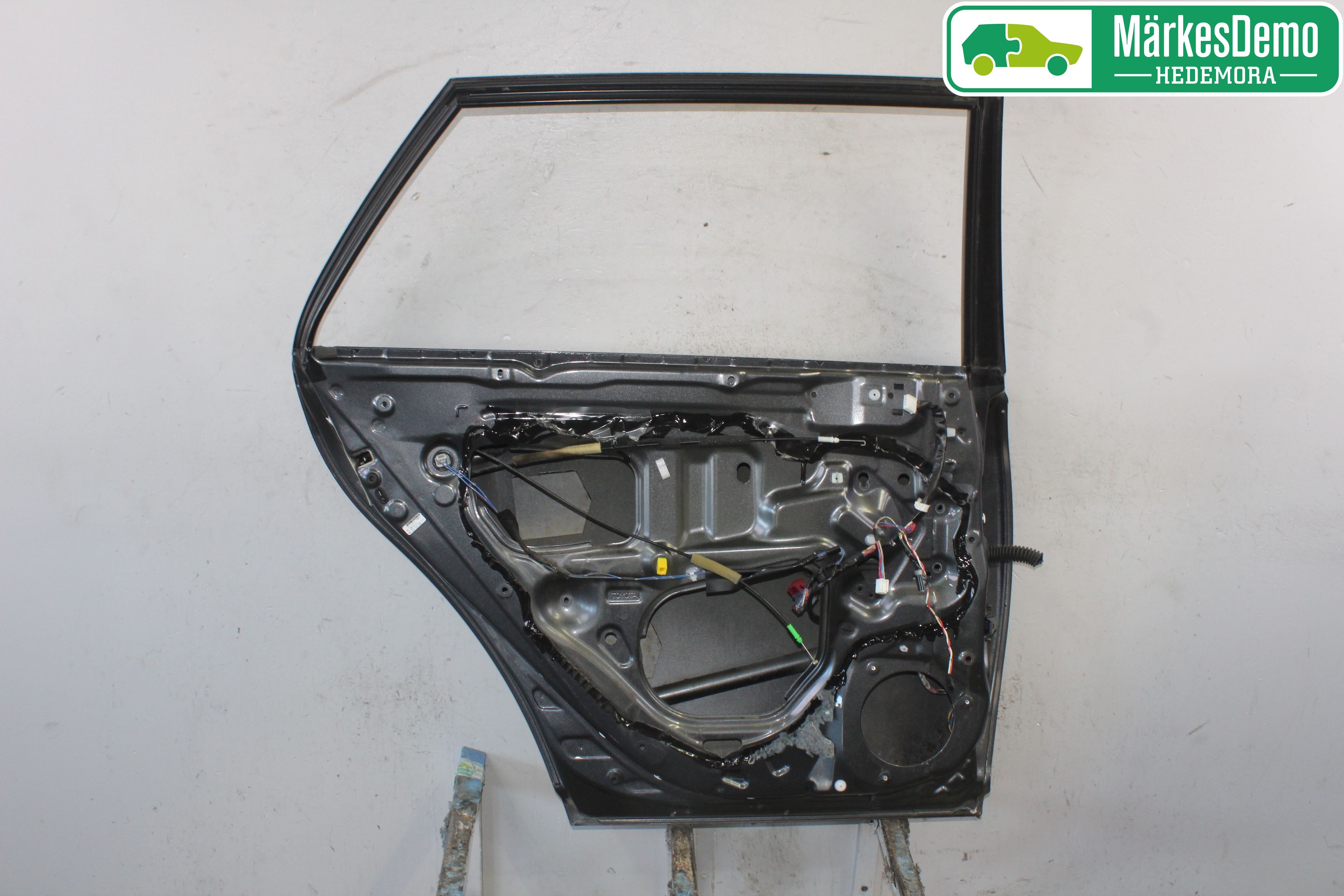 Toyota AVENSIS 07-08 Dörr Bak Vänster