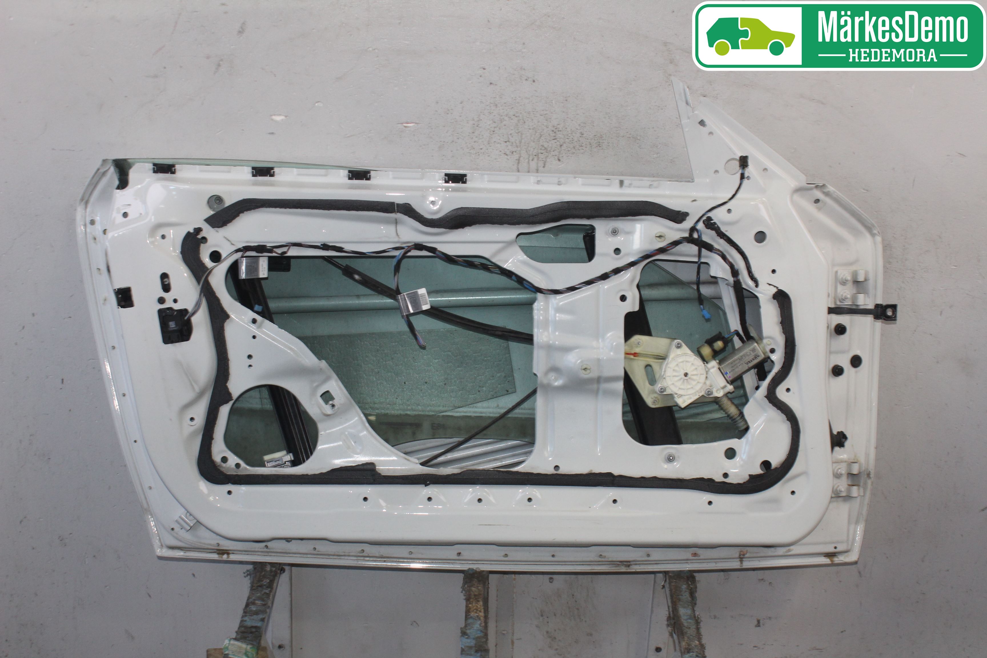 BMW 1 E87/81 5D/3D 03-11 Dörr Fram Vänster