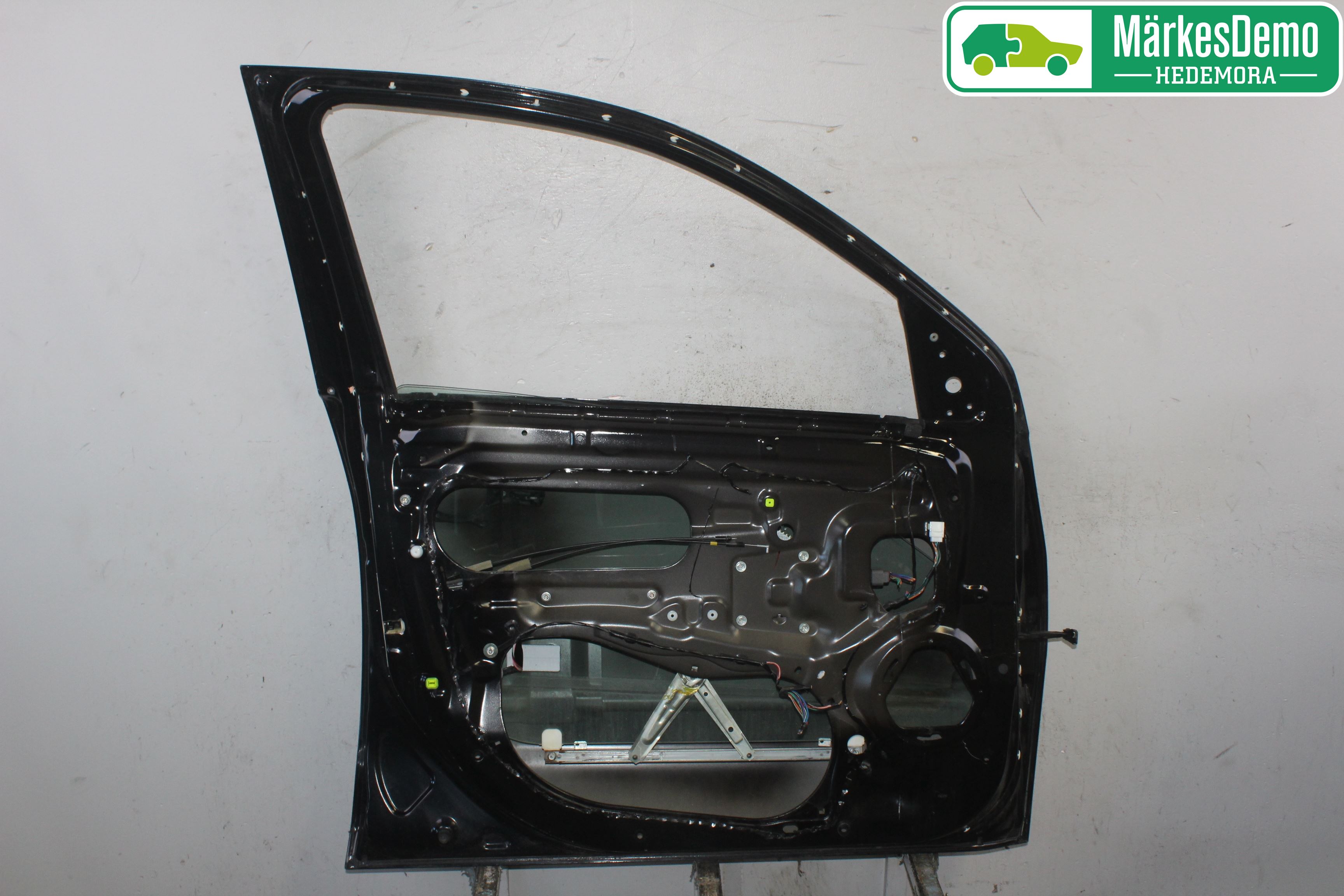 Mitsubishi OUTLANDER 07-12 Dörr Fram Vänster