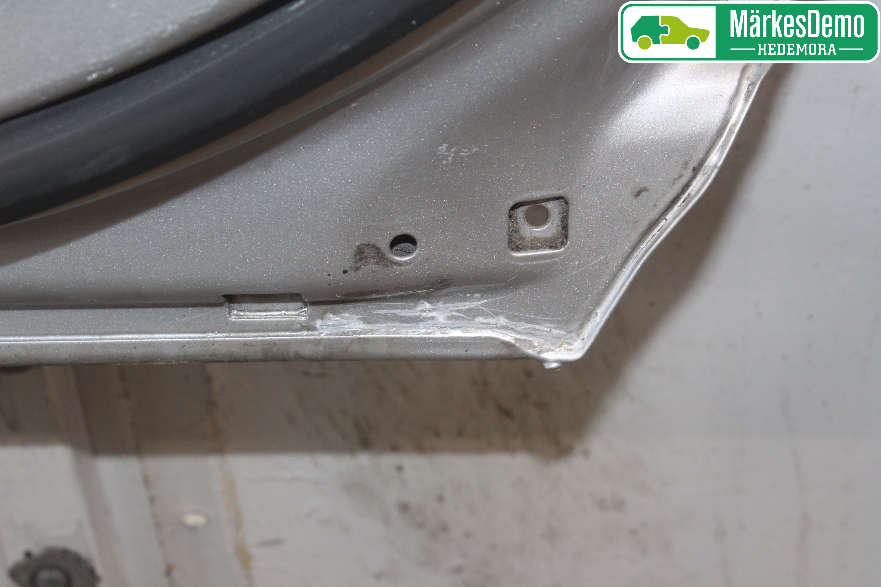 Audi A8/S8 4E  02-09 Dörr Bak Höger