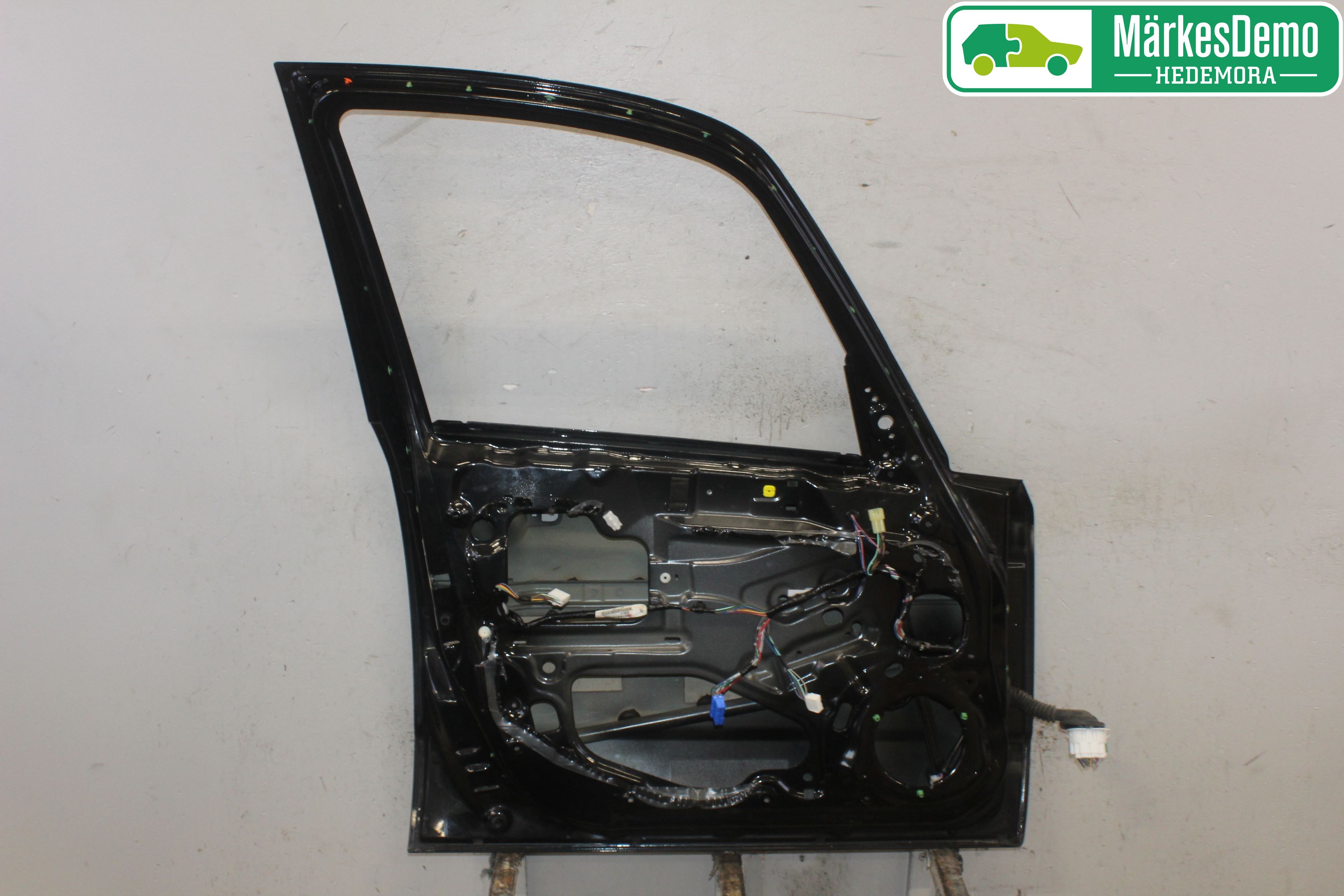 Suzuki SX4 10-13 Dörr Fram Vänster