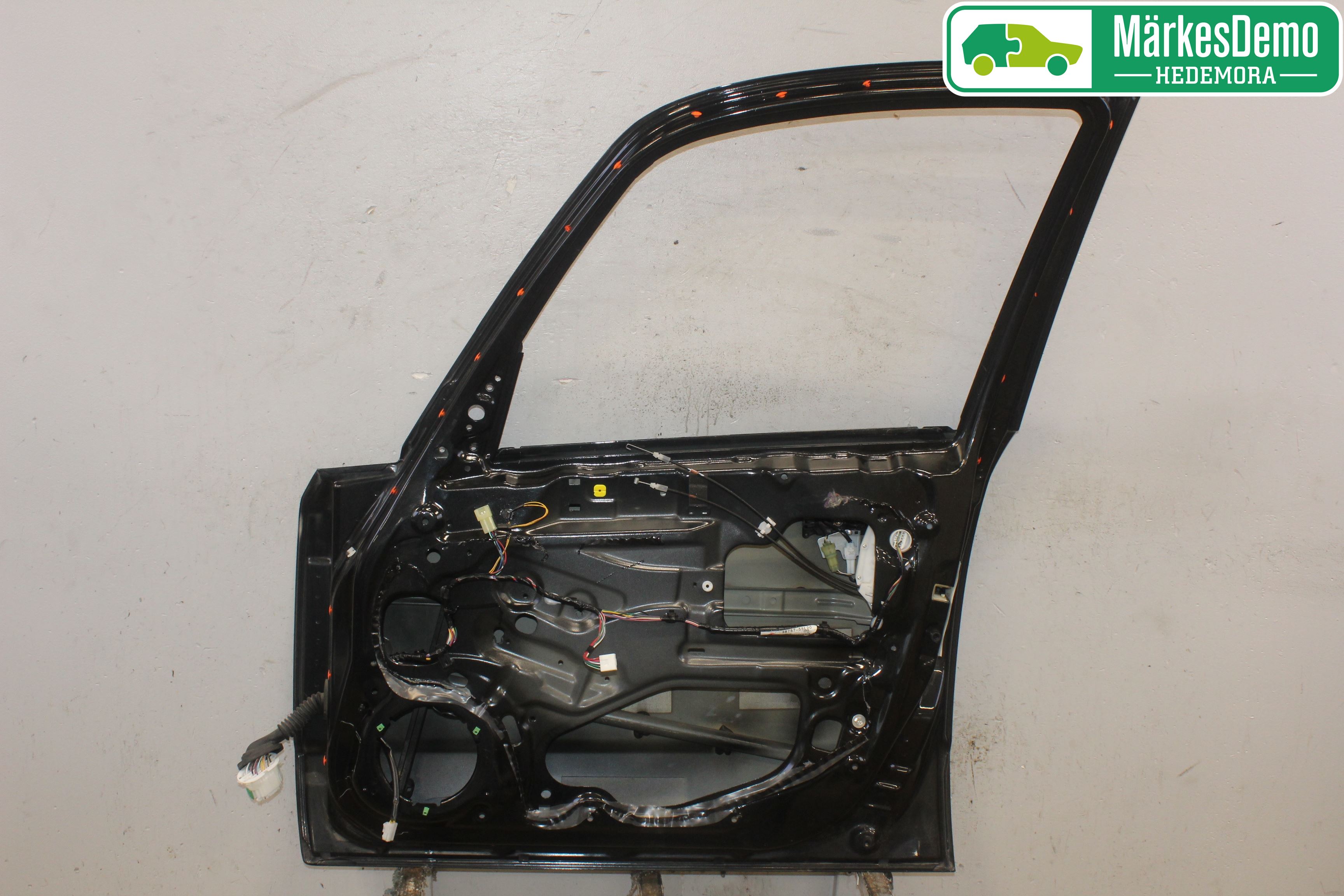 Suzuki SX4 10-13 Dörr Fram Höger