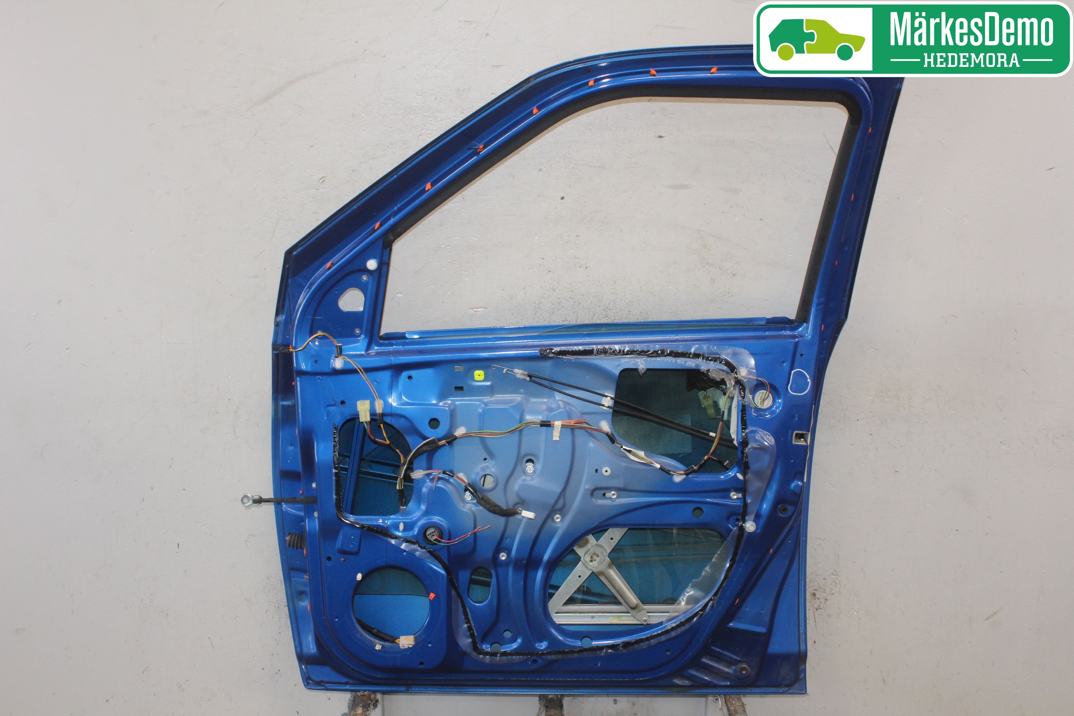 Suzuki SWIFT 05-10 Dörr Fram Höger