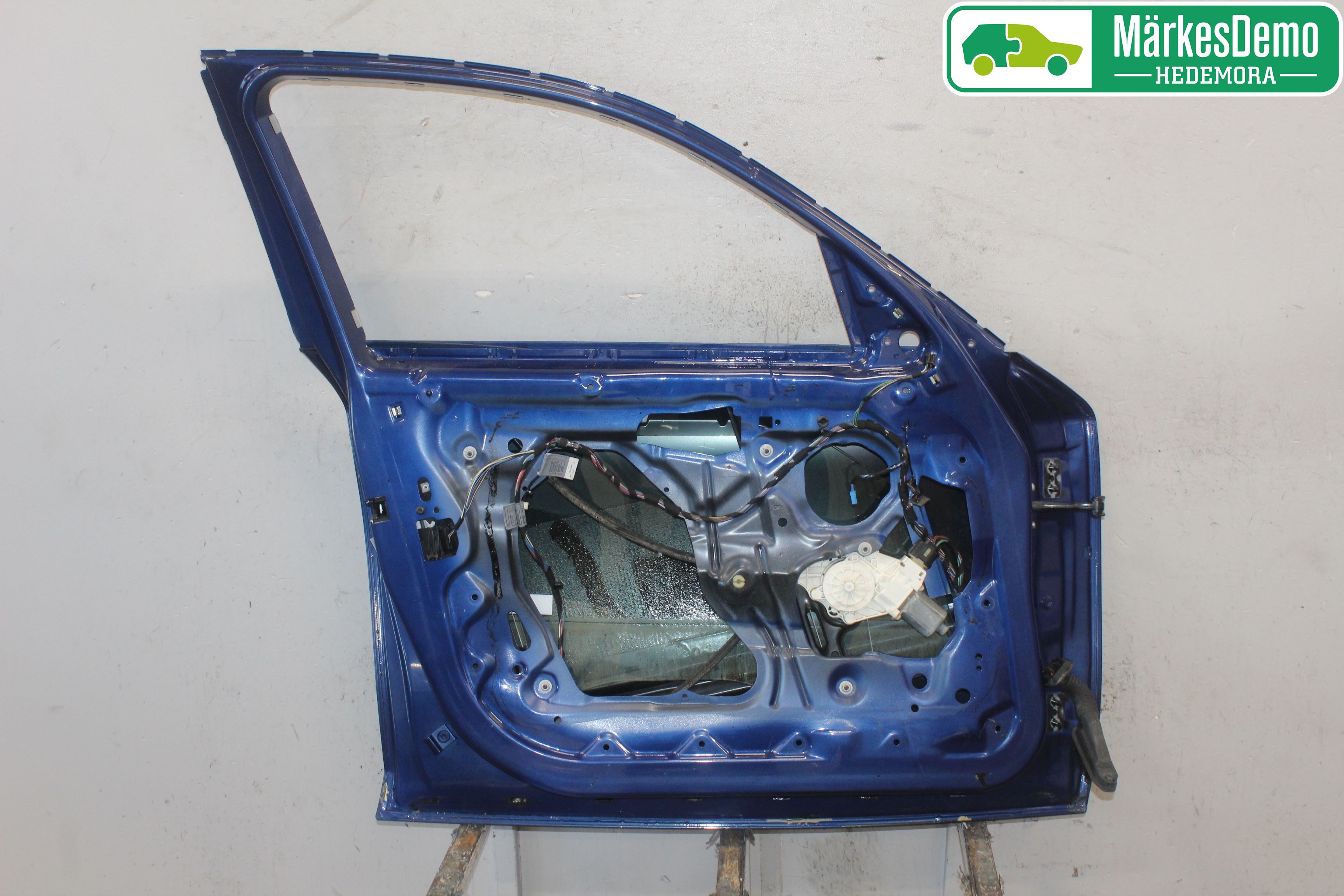 BMW 1 E87/81 5D/3D 03-11 Dörr Fram Vänster