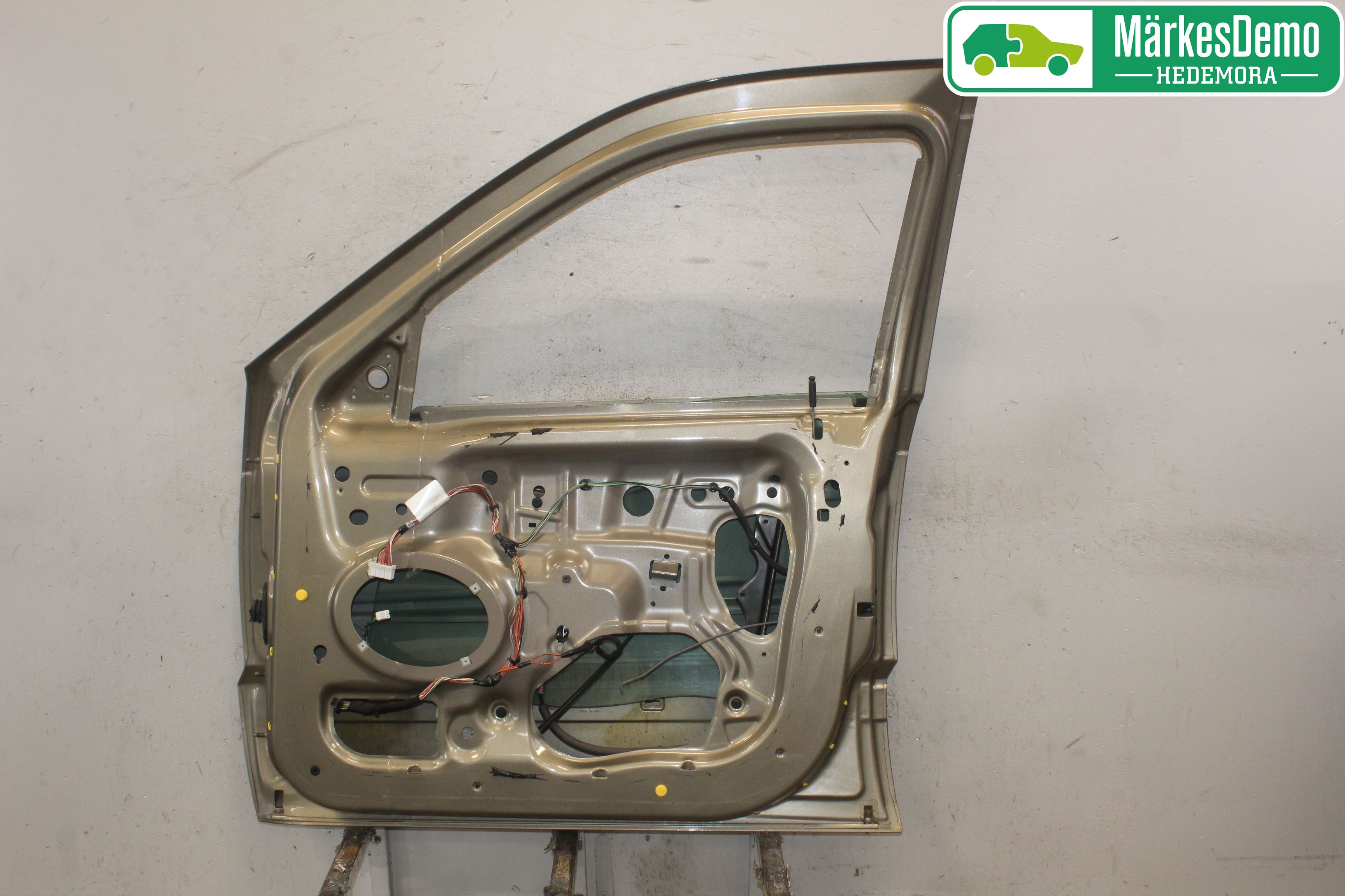 Jeep GRAND CHEROKEE 05-10 Dörr Fram Höger