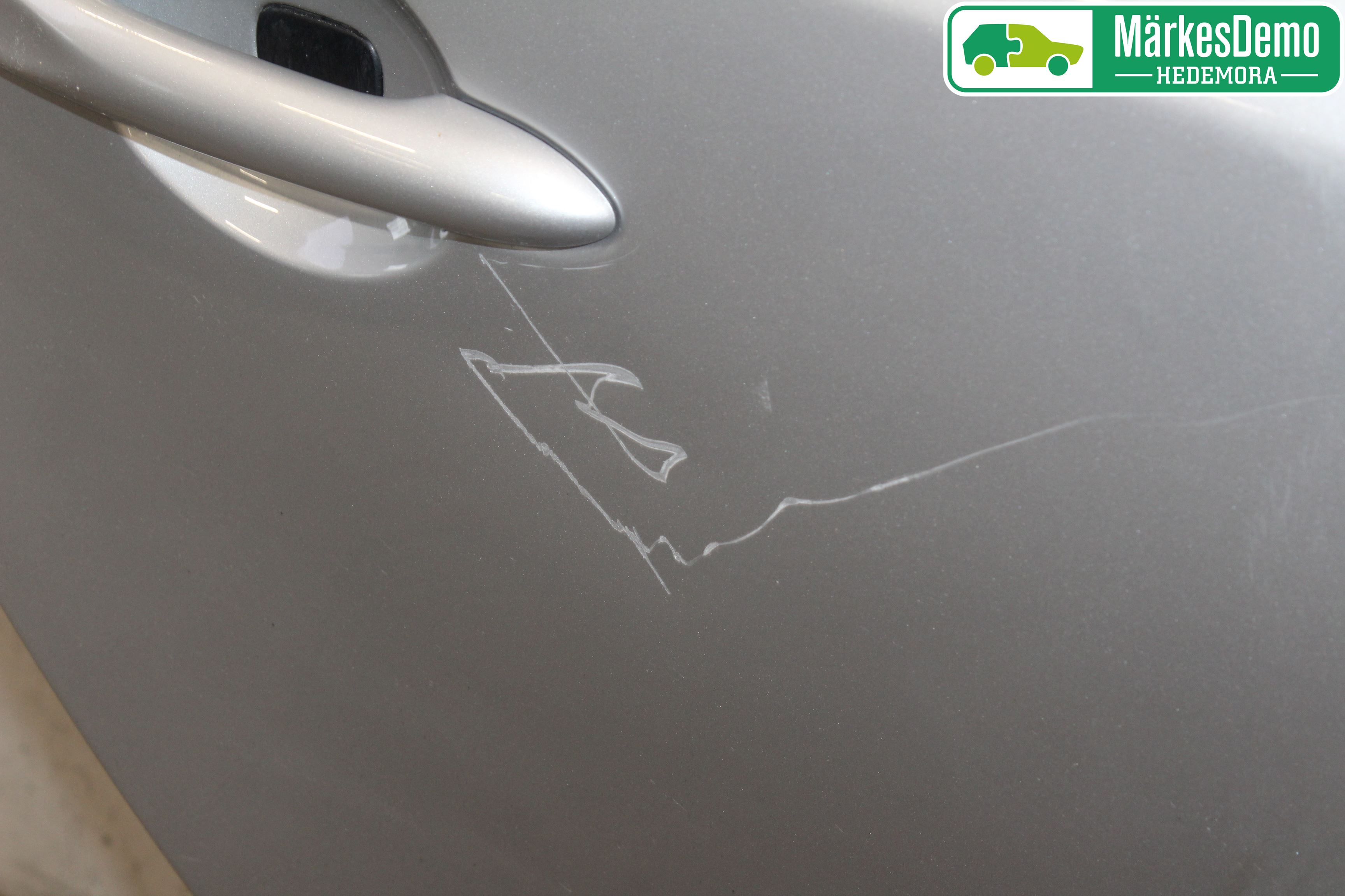 Renault MEGANE III 09-15 Dörr Bak Höger