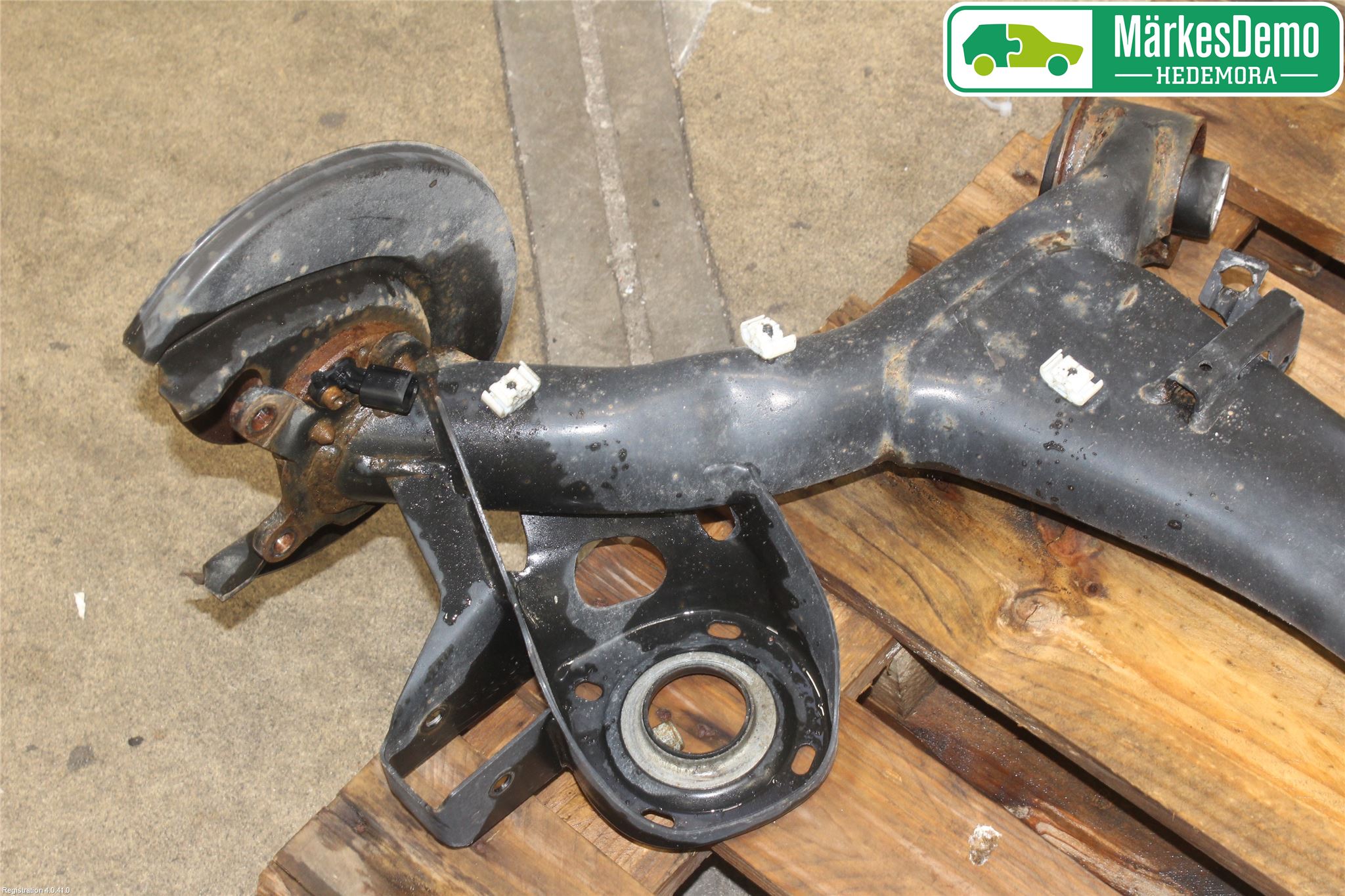 Skoda FABIA 15-21 Bakaxelbalk