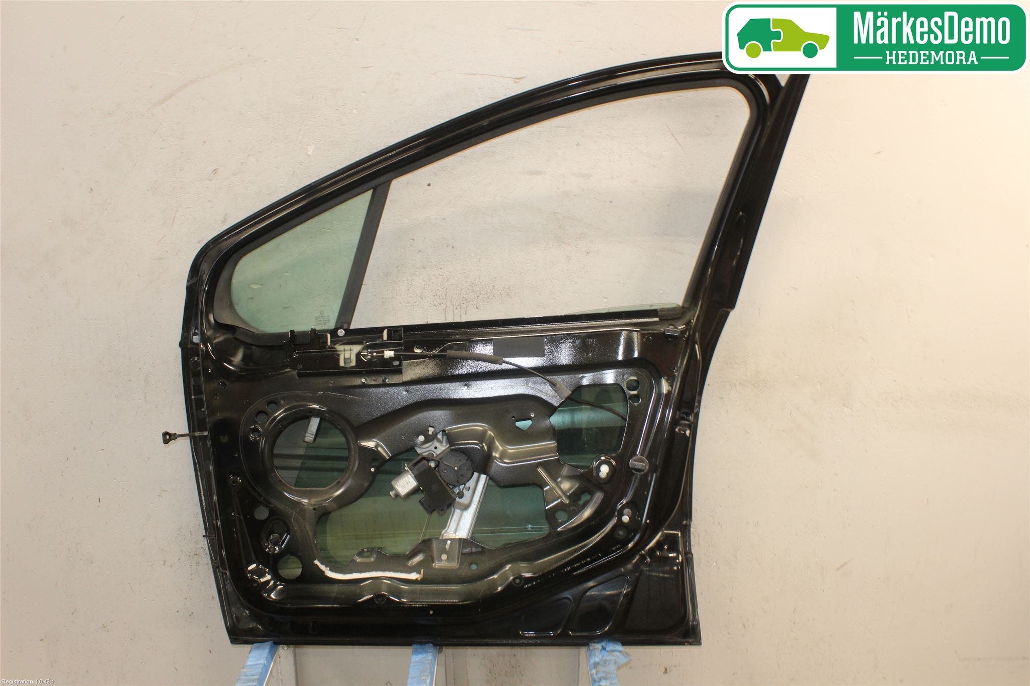 Peugeot 308 08-13 Dörr Fram Höger