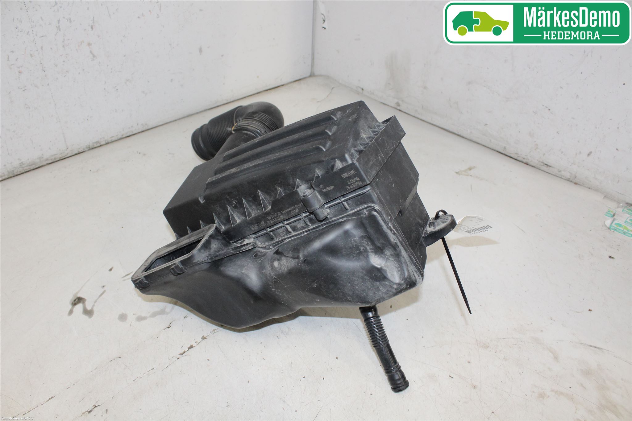 Volkswagen VW PASSAT 11-14 Luftrenare