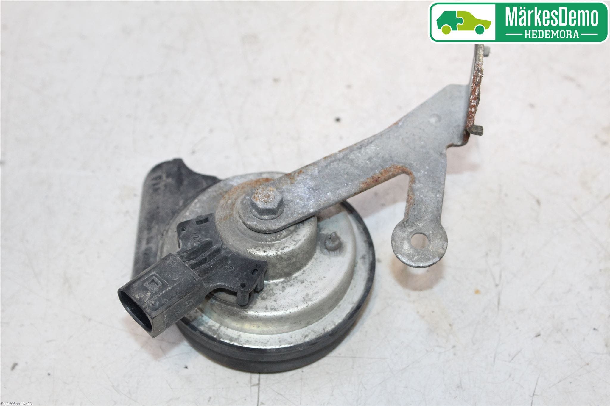 Volkswagen VW PASSAT 11-14 Signalhorn