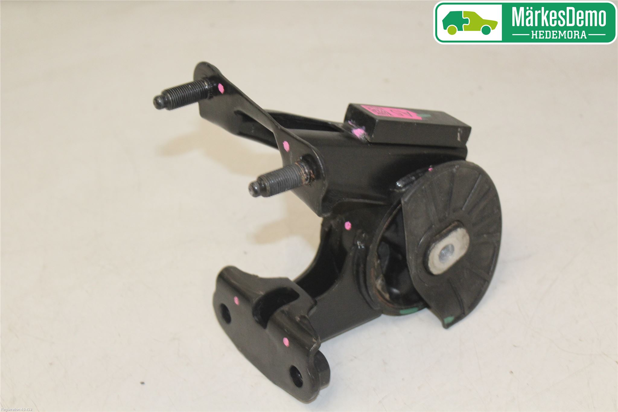 Toyota AURIS 13-19 Motorfäste