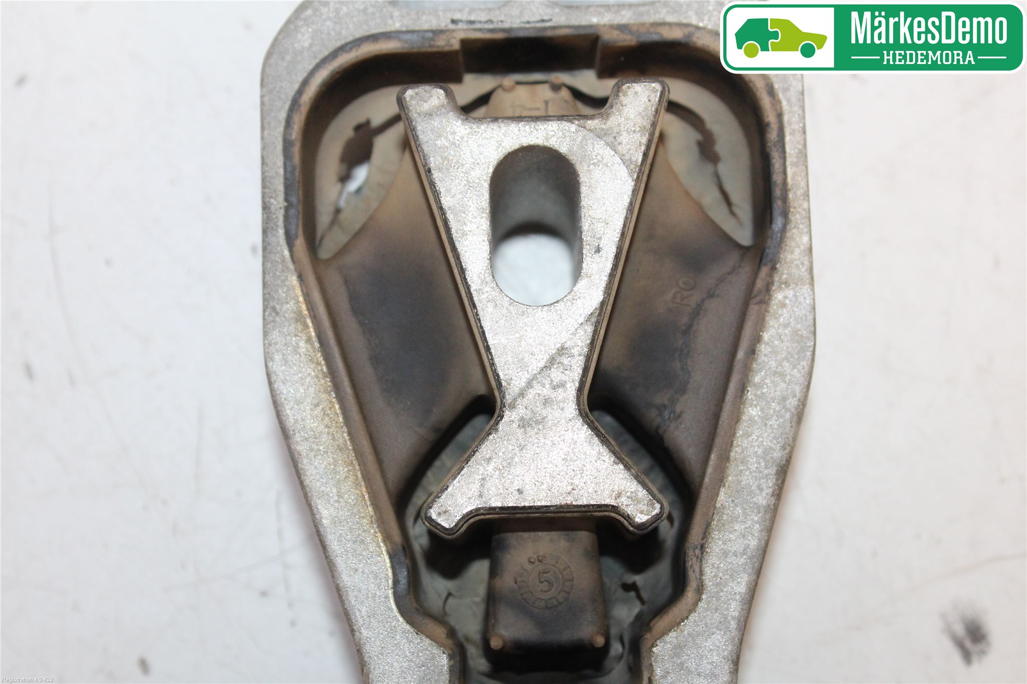 Volvo V40 12-19 Motorfäste