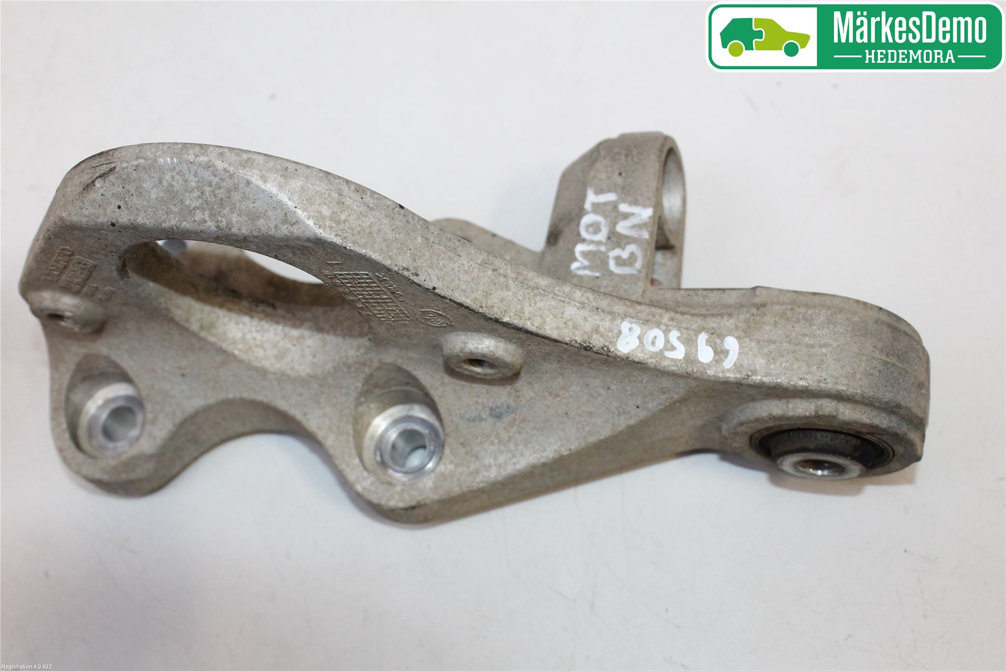 Volvo V40 12-19 Mellanaxel Stödlager