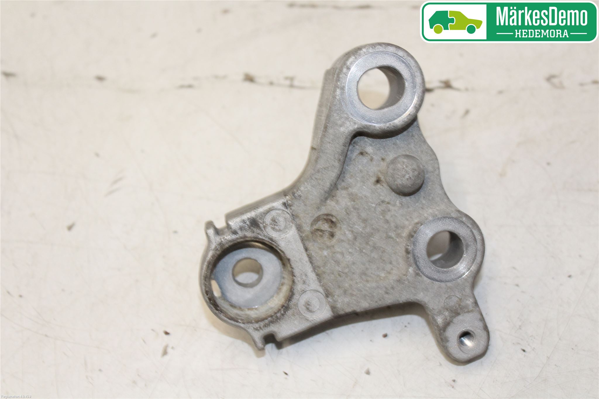 Toyota AURIS 13-19 Motorfäste