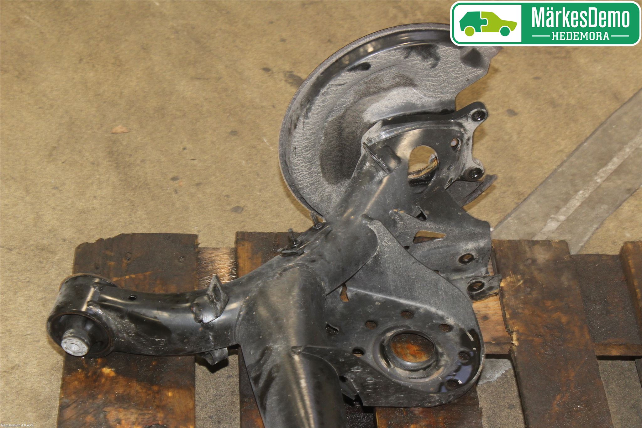 Toyota YARIS XP130 15-20 Bakaxel