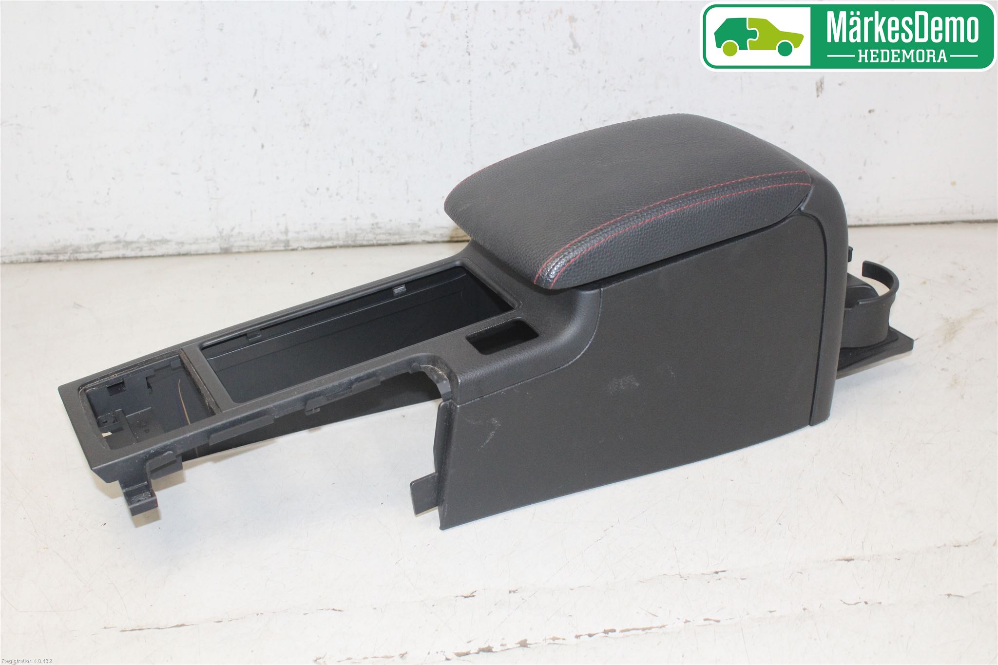 Subaru STI RACING Instrumentkonsoll Mitt