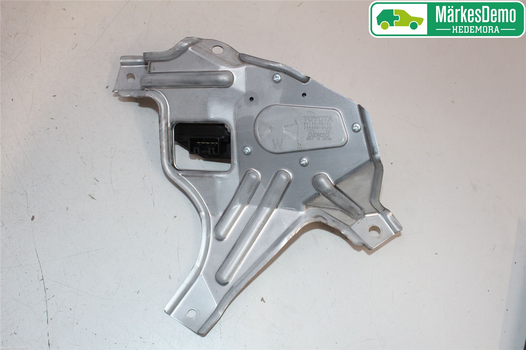 Toyota YARIS XP130 15-20 Torkarmotor Baklucka