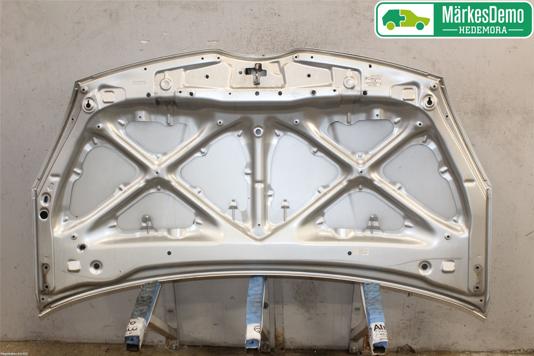 Toyota COROLLA VERSO 04-07 Huv Fram