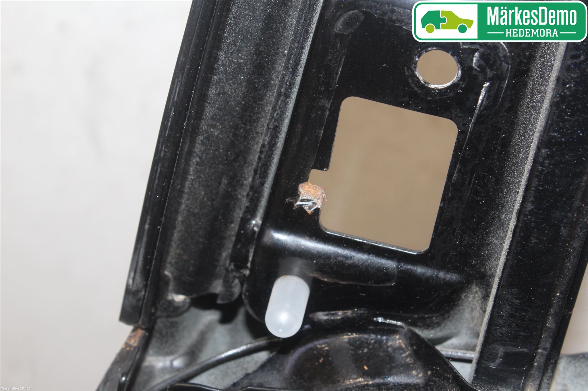 Ford FOCUS     04-07 Dörr Fram Vänster