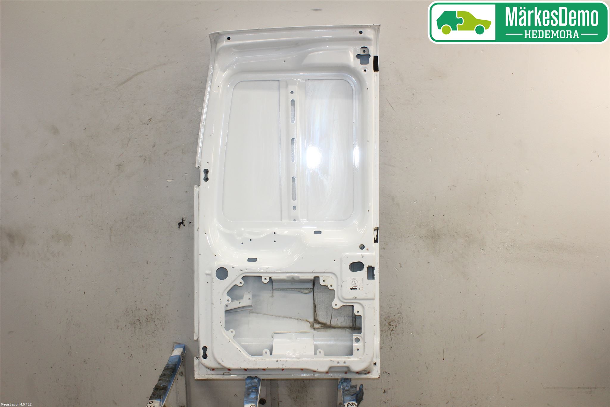 Ford TRANSIT CONNECT 09-13 Dörr Bak Van-Skåp Höger