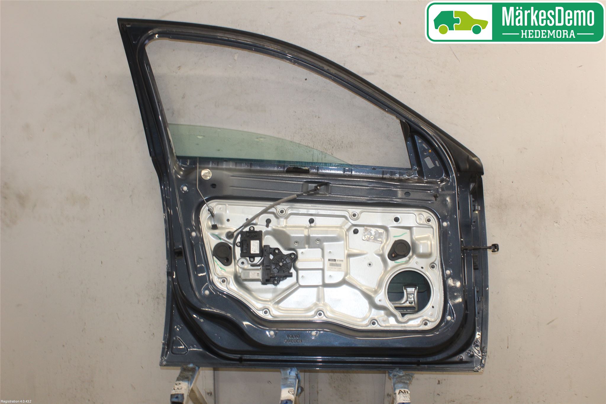 Volvo V70 08-13 Dörr Fram Vänster