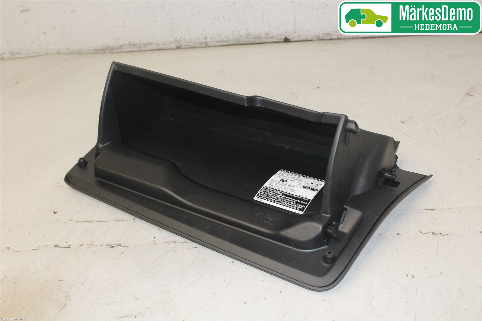 Toyota YARIS XP130 12-14 Handskfacklucka