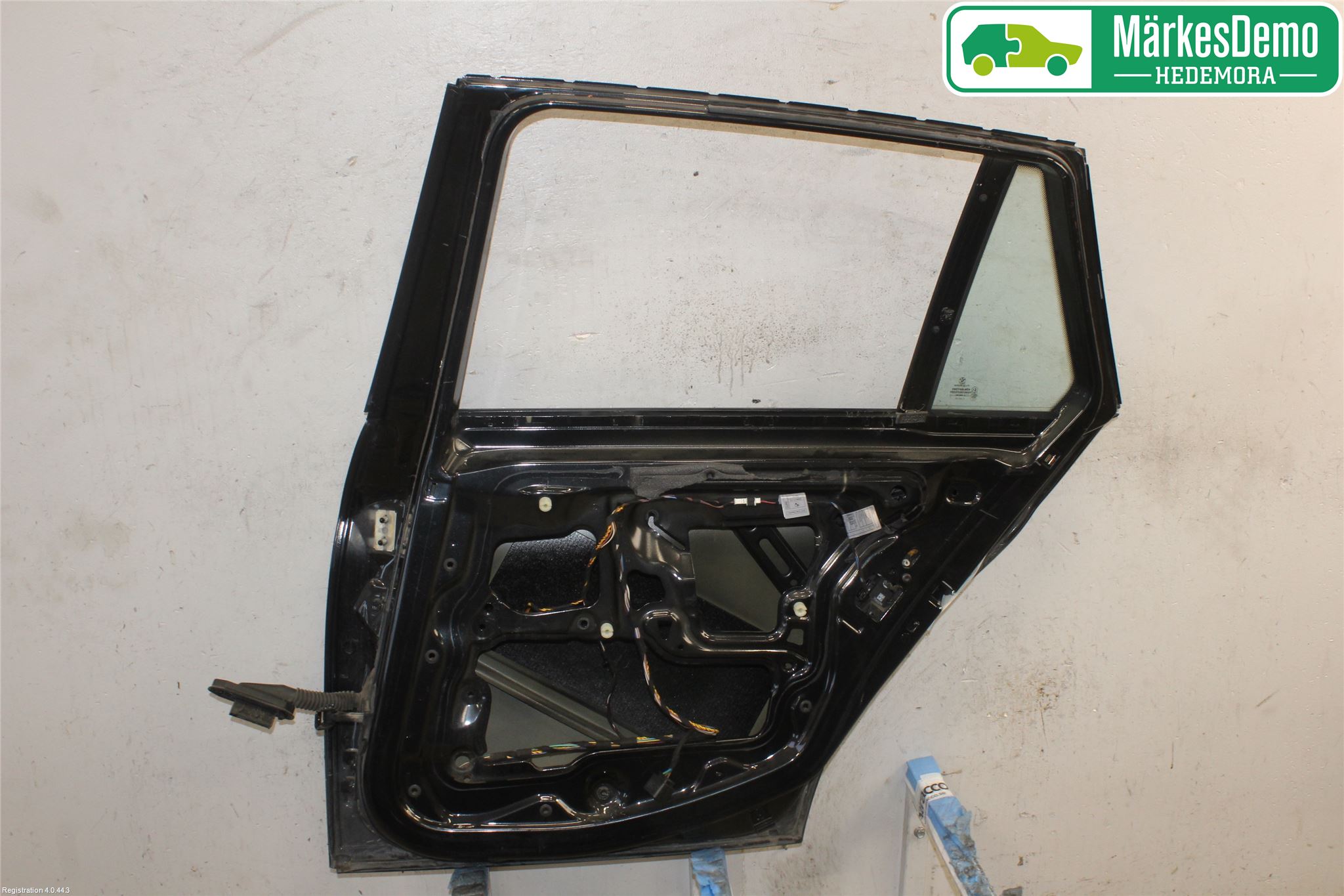 BMW 3 E90/91 SED/TOU 05-12 Dörr Bak Höger