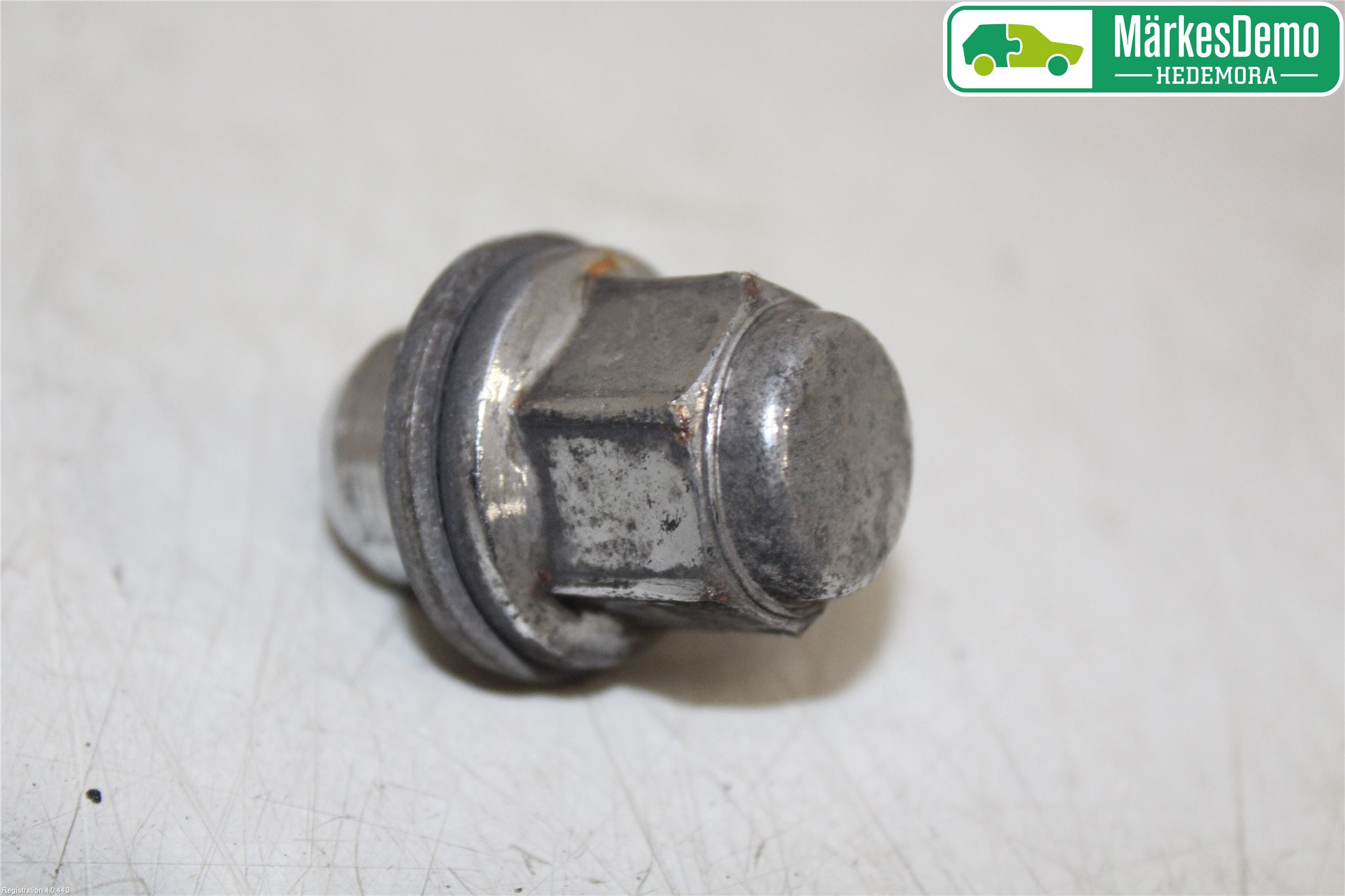 Lexus IS 220d/250/350 06-13 Hjulmutter-Bult-Sats