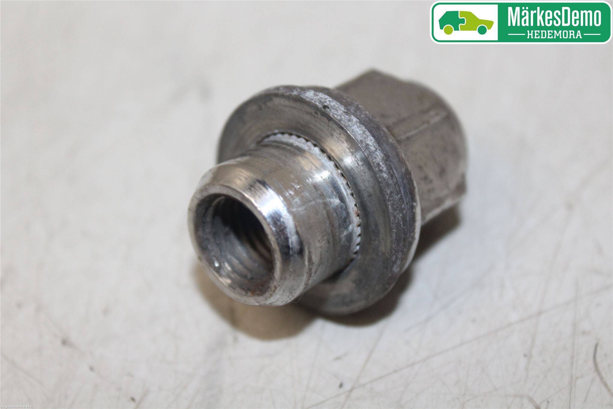 Lexus IS 220d/250/350 06-13 Hjulmutter-Bult-Sats