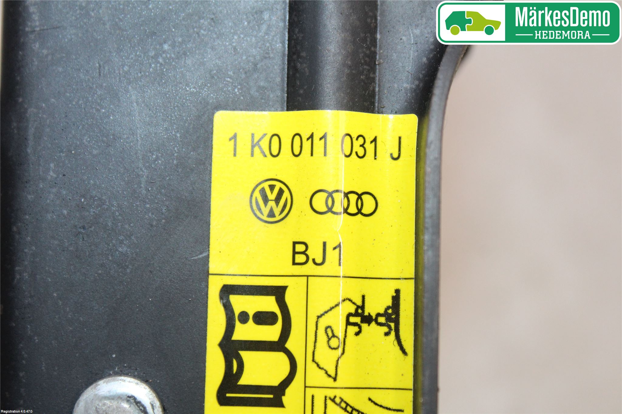 Volkswagen VW GOLF VI 09-13 Domkraft