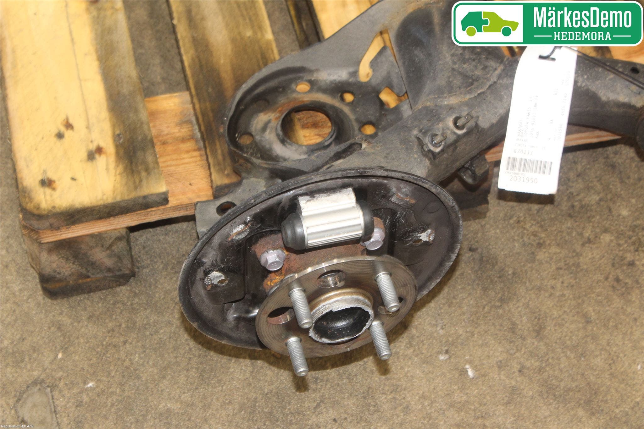 Toyota YARIS XP130 15-20 Bakaxel