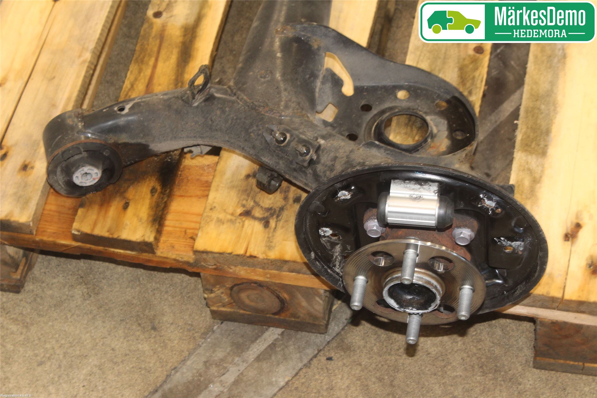 Toyota YARIS XP130 15-20 Bakaxel