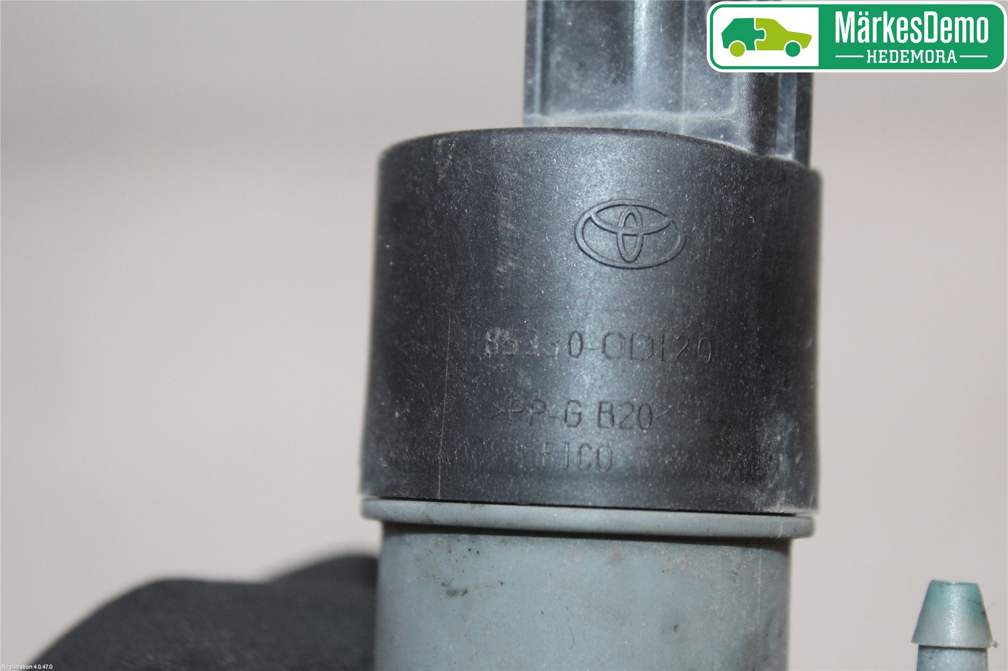 Toyota YARIS XP130 12-14 Spolarpump Vindruta
