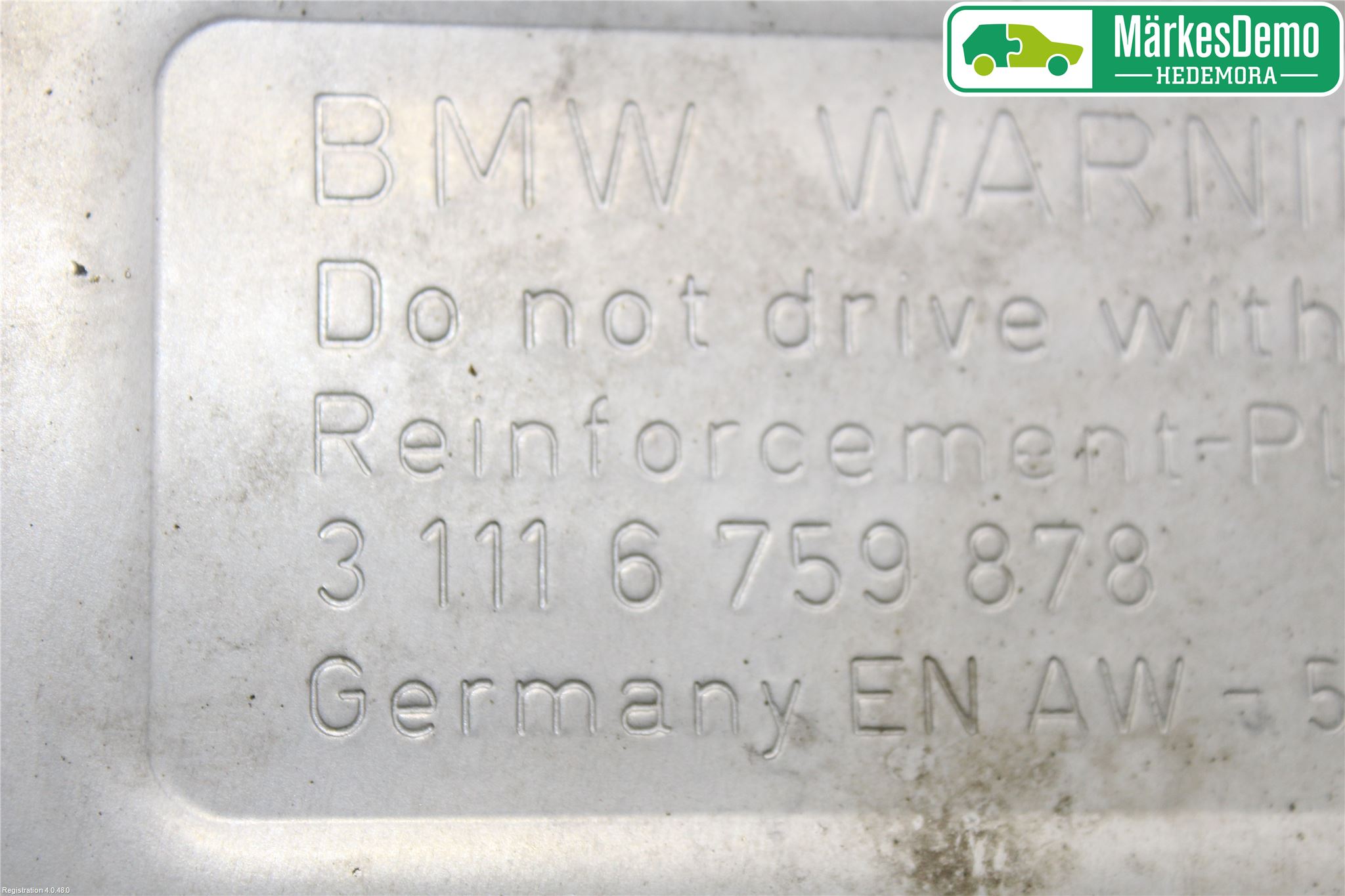 BMW 5 E60/61 Sed/Tou 02-10 Hasplåt Plåt-Plast