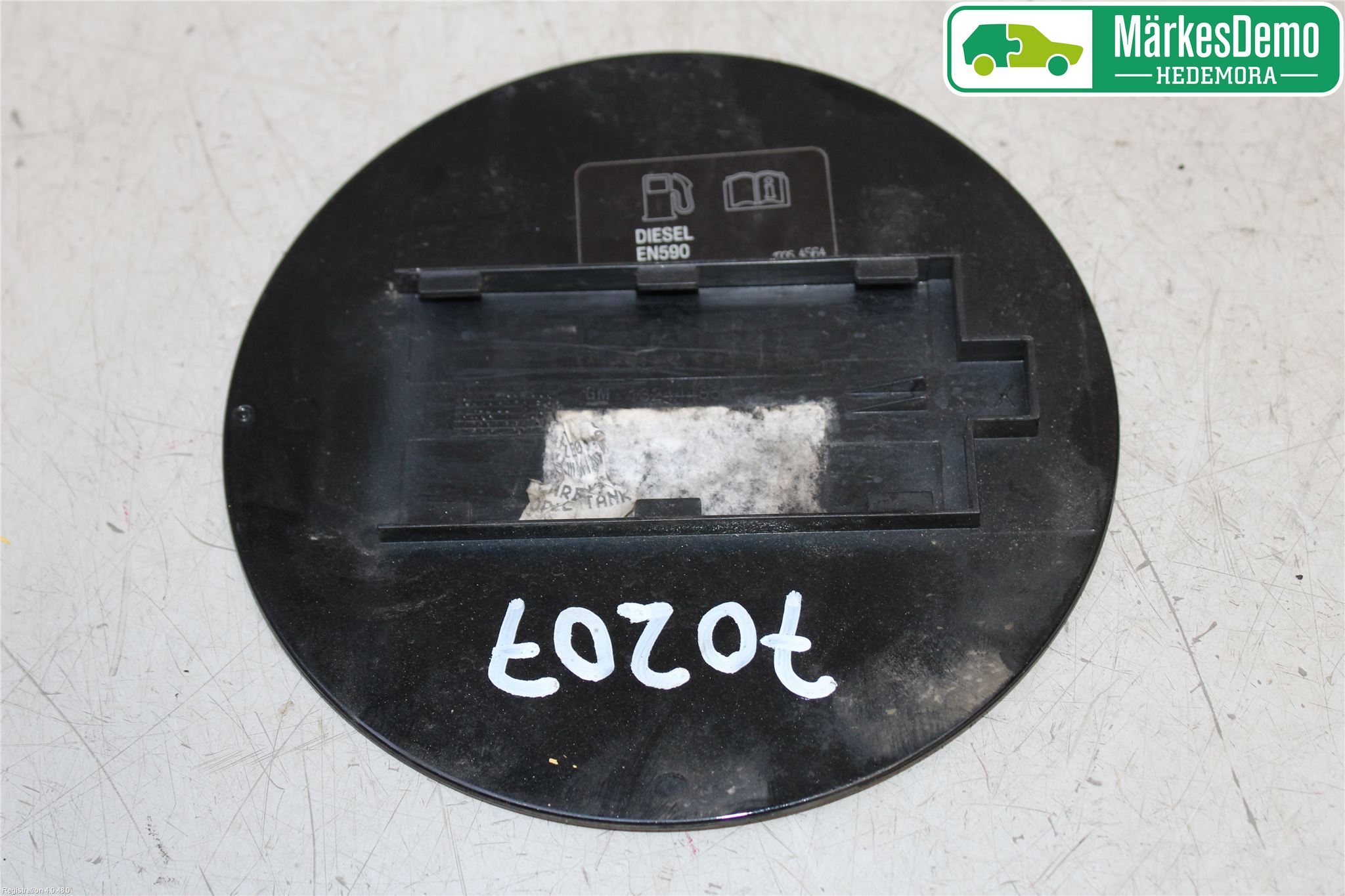 Opel INSIGNIA 09-16 Tanklucka