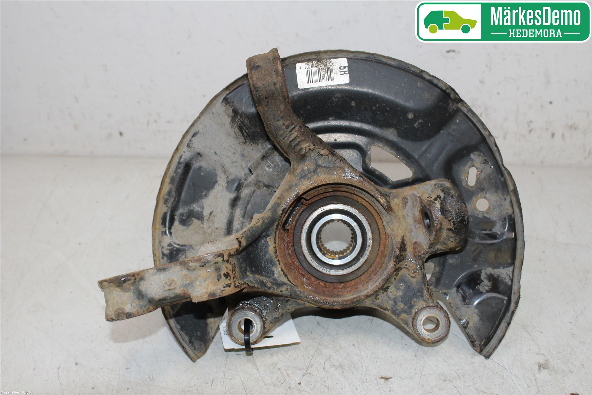 Toyota YARIS XP130 12-14 Styrspindel Lagerhus Hö