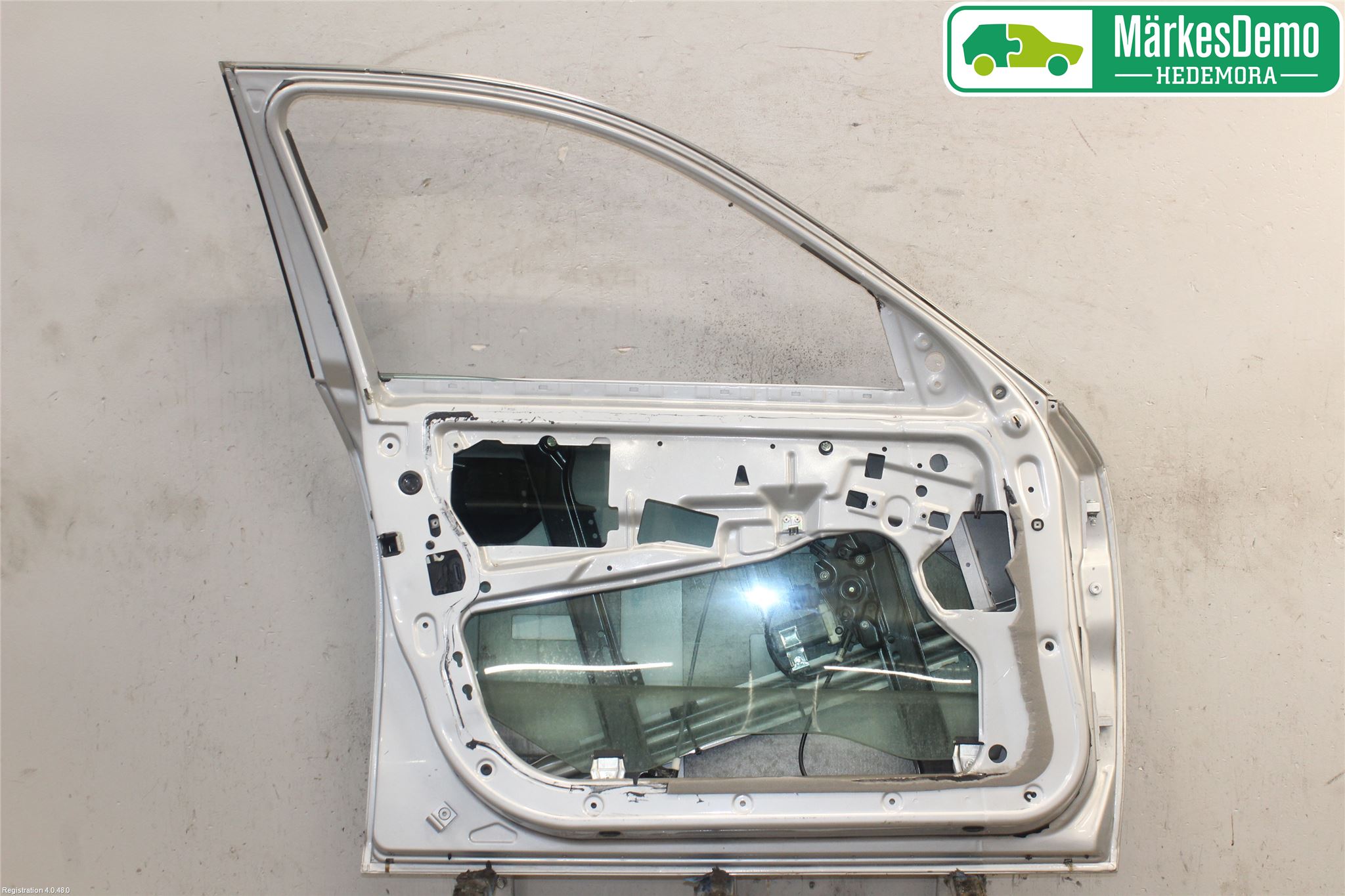 BMW 5 E60/61 Sed/Tou 02-10 Dörr Fram Vänster