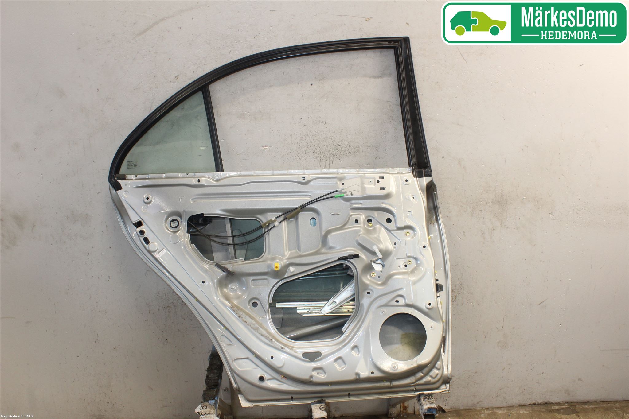 Toyota AVENSIS 03-06 Dörr Bak Vänster