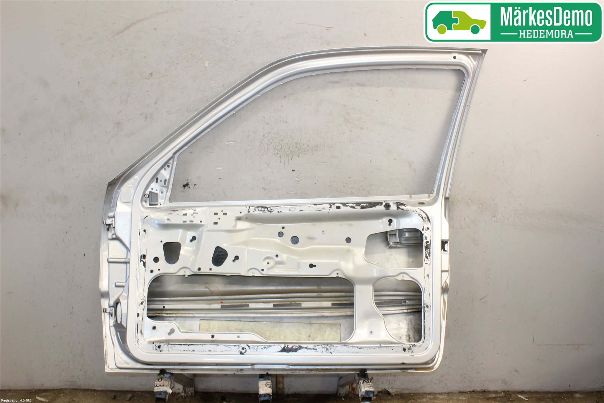 Volkswagen VW POLO 95-01 Dörr 2D Höger