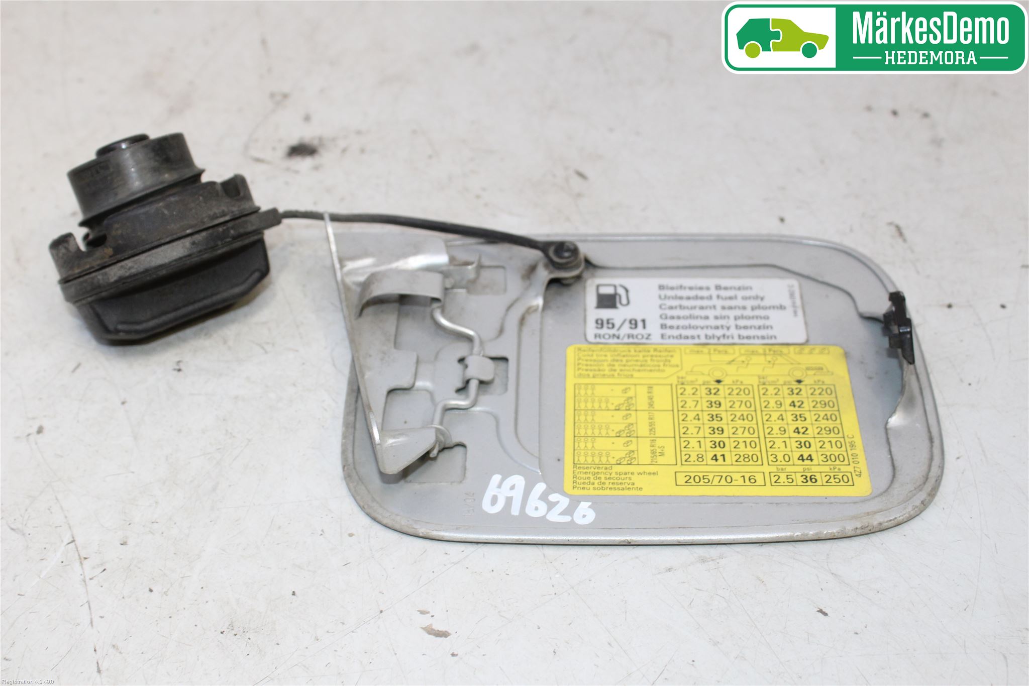 Audi ALLROAD 01-05 Tanklucka