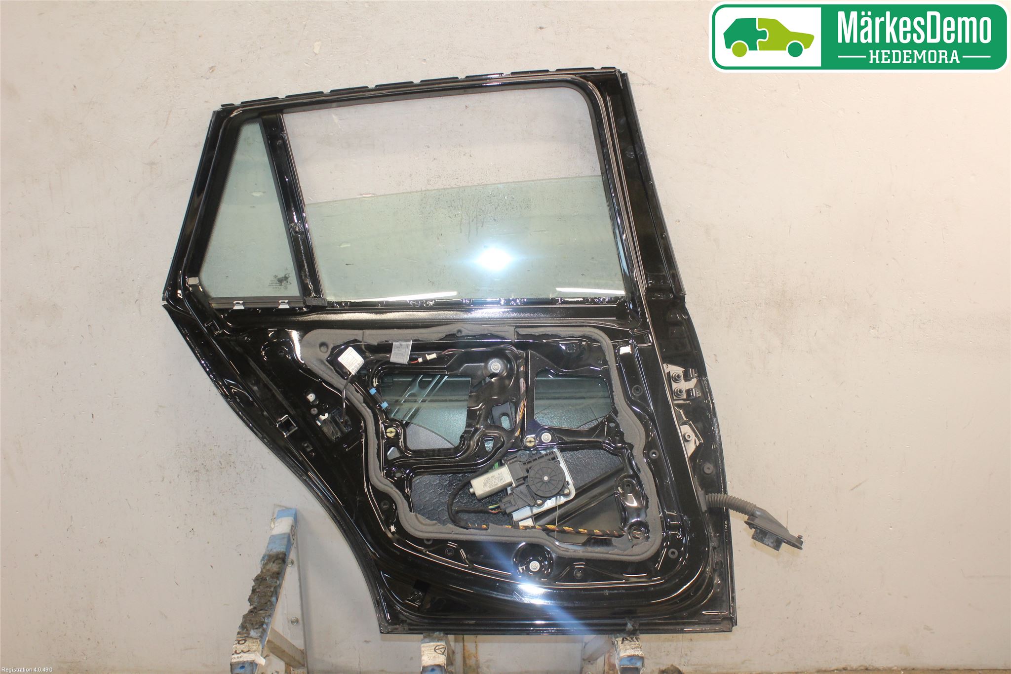 BMW 3 E90/91 SED/TOU 05-12 Dörr Bak Vänster