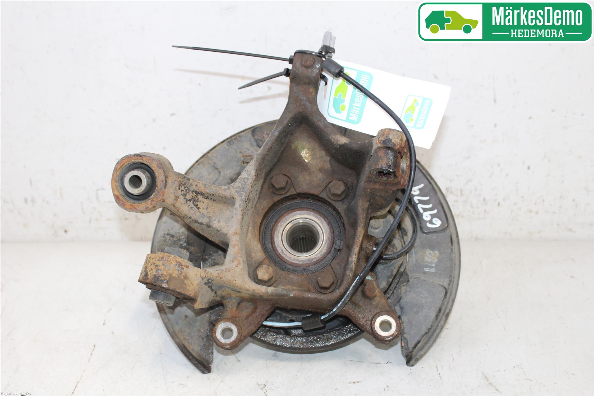 Subaru FORESTER SH  08-13 Hjullagerhus-Spindel Hö B