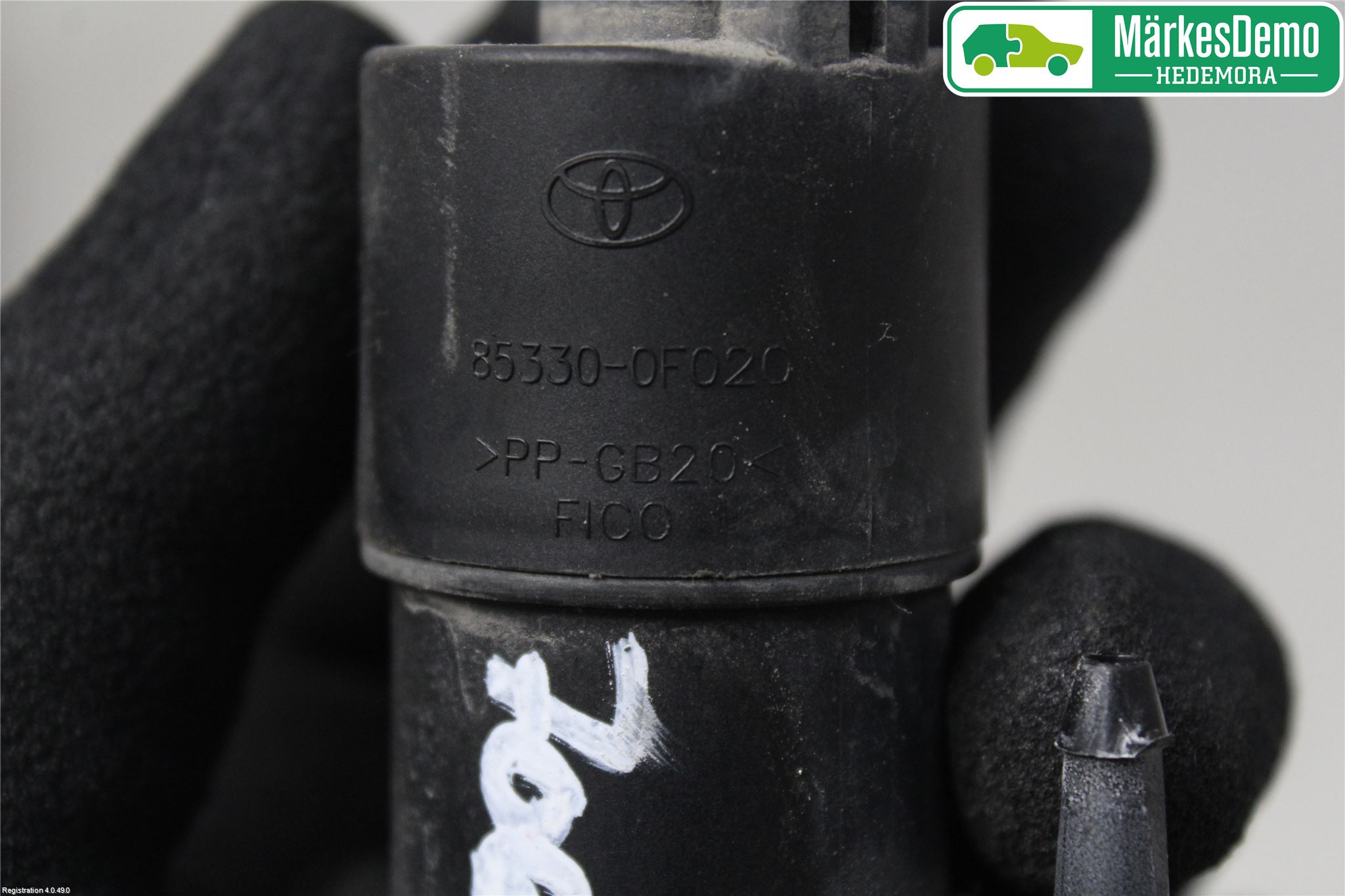 Toyota YARIS XP130 12-14 Spolarpump Baklucka