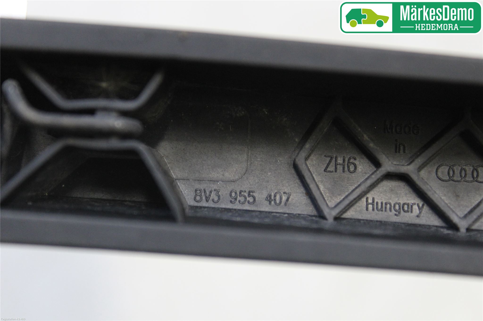 Audi A3/S3 8V 13-20 Torkararm-Bakruta