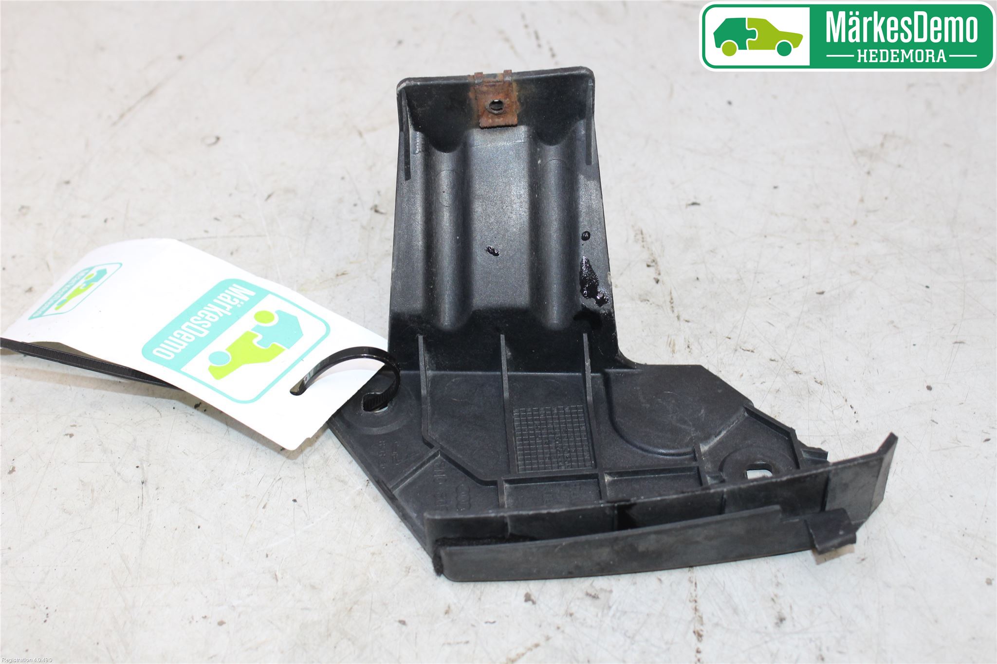 Audi TT 99-06 Stötfångarfäste Bak Vä