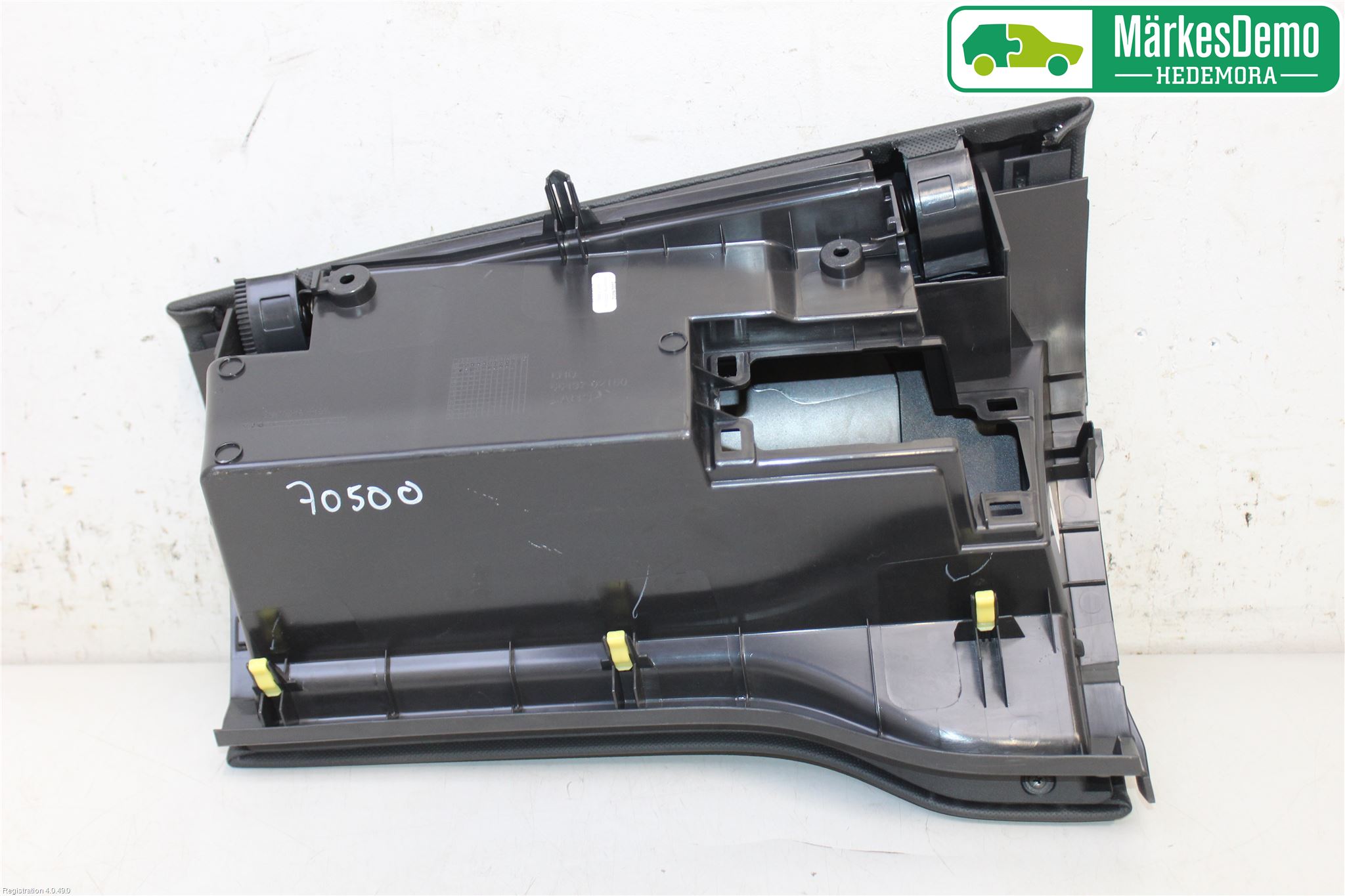 Toyota AURIS 10-12 Handskfack