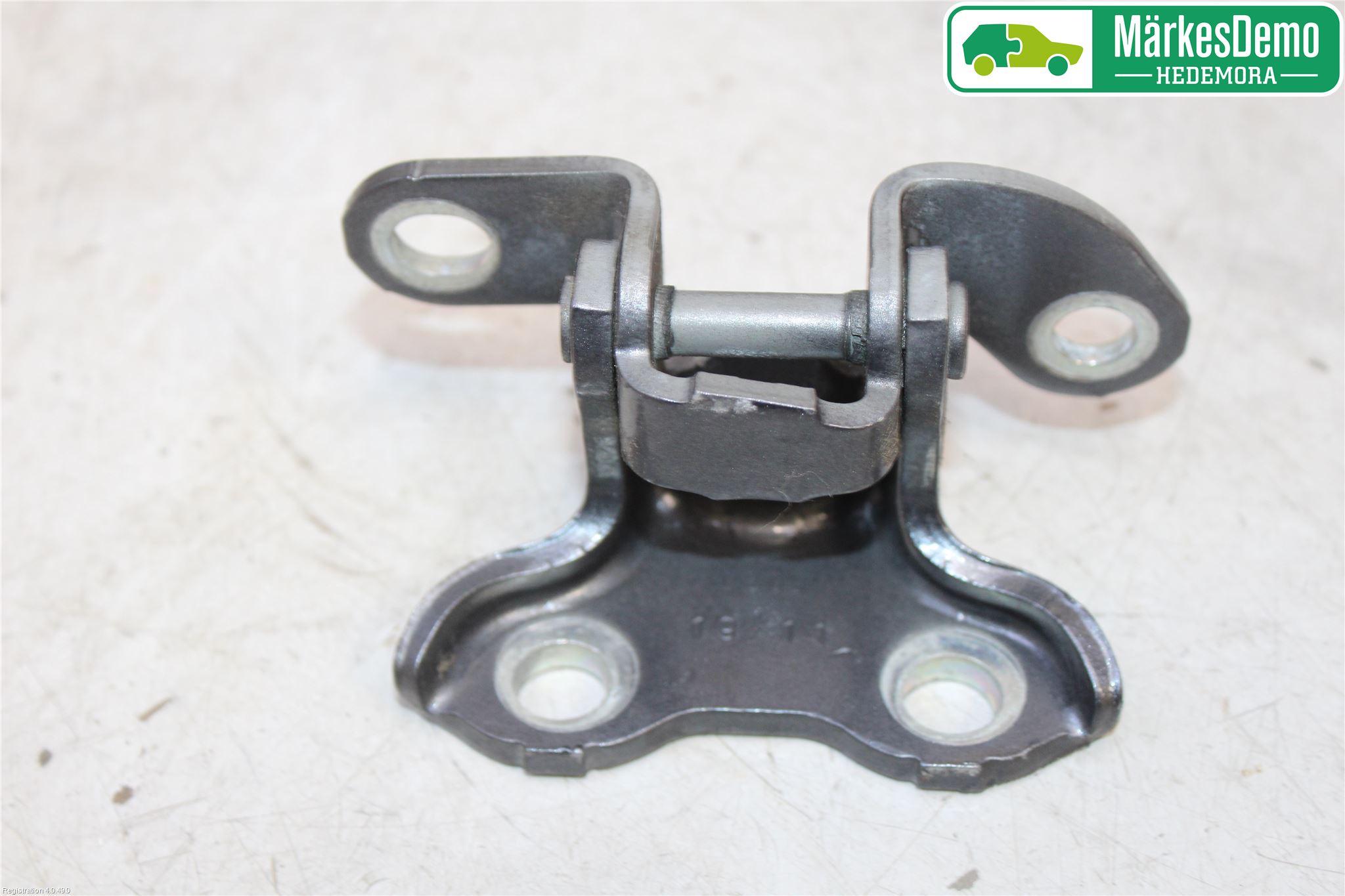 Toyota AURIS 10-12 Dörrgångjärn